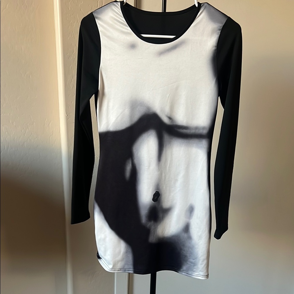 Black and White Long Sleeve Top